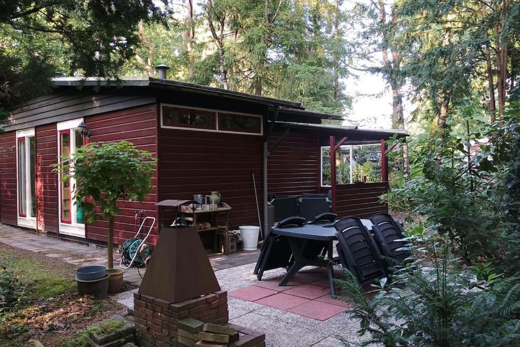 Bosbungalow De Eekhoorn Nunspeet Exteriör bild