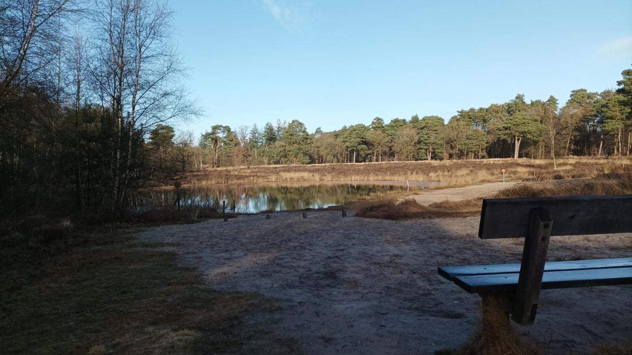 Bosbungalow De Eekhoorn Nunspeet Exteriör bild
